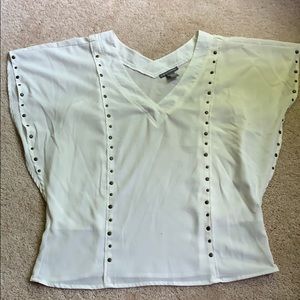 White blouse with bronze river detail